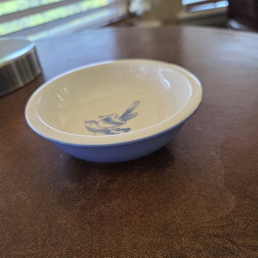 Sweet Little Stoneware Bird Bowl - Picture 2 of 7